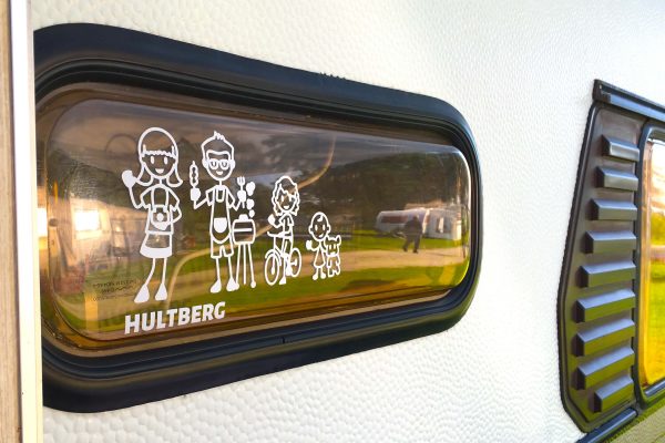 caravane-sticker-family-road-trip-itineo - Originalpeople